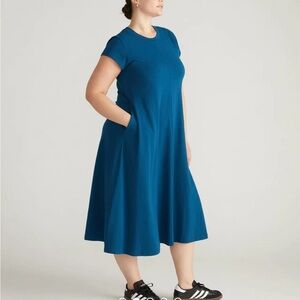 Universal Standard Paola Picnic dress in Ionian Blue - size 14